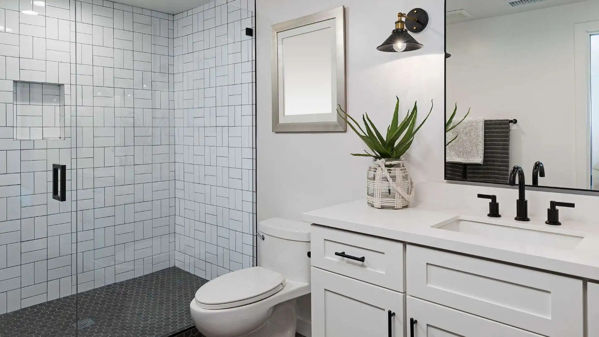 Bathroom Makeovers in St. Petersburg, FL
