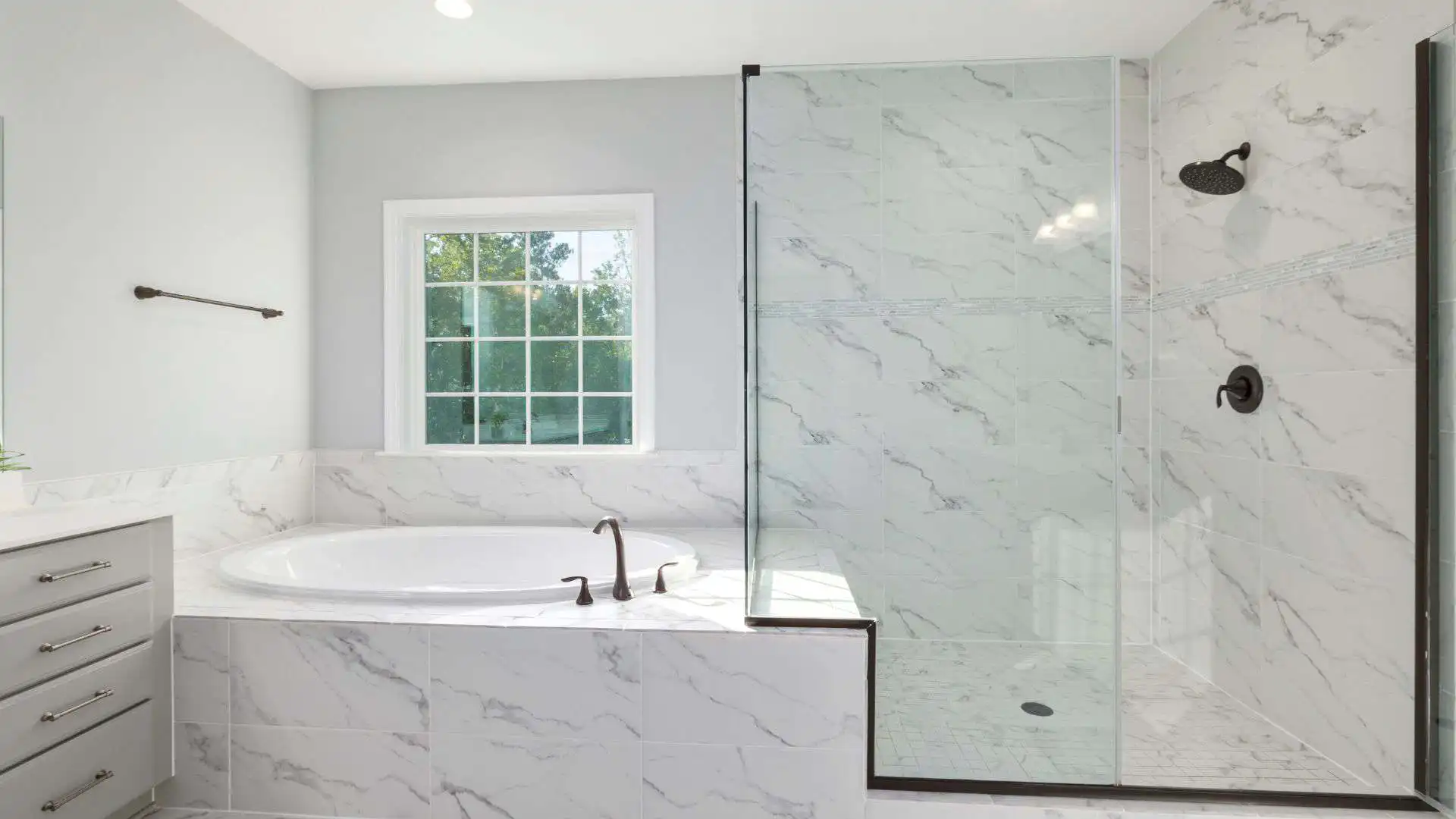 Bathtub Replacements and Conversions in Clearwater, FL