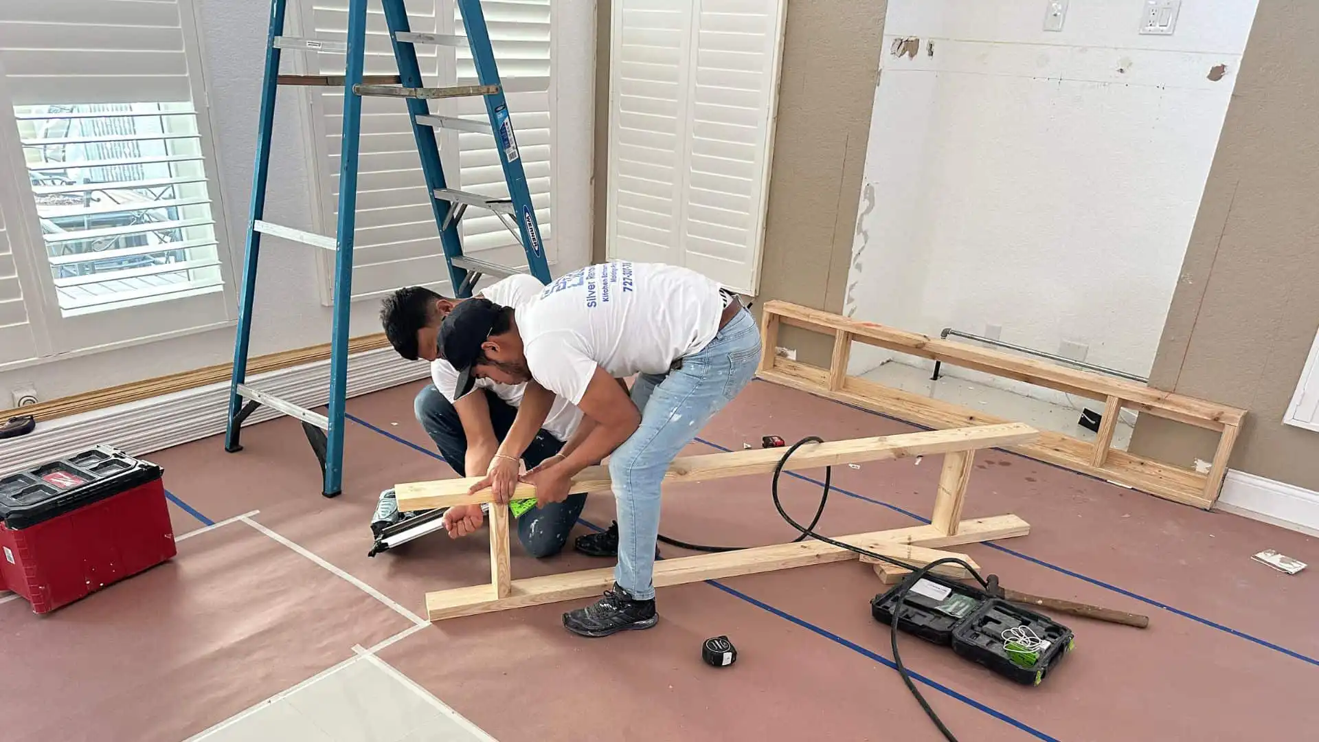 choose a remodeling contractor in tampa bay