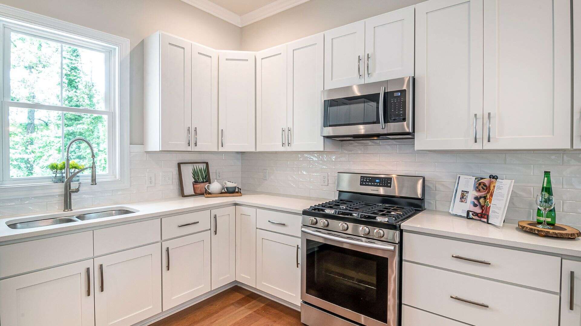 custom kitchen cabinets benefit fl