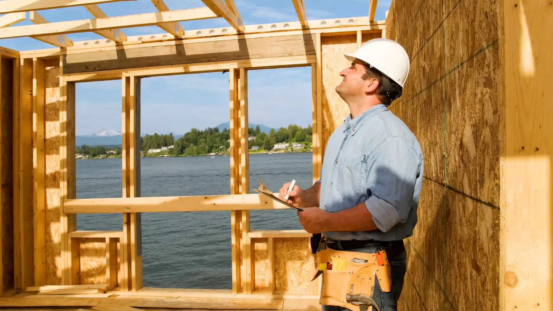 what does a general contractor do in tampa bay, fl