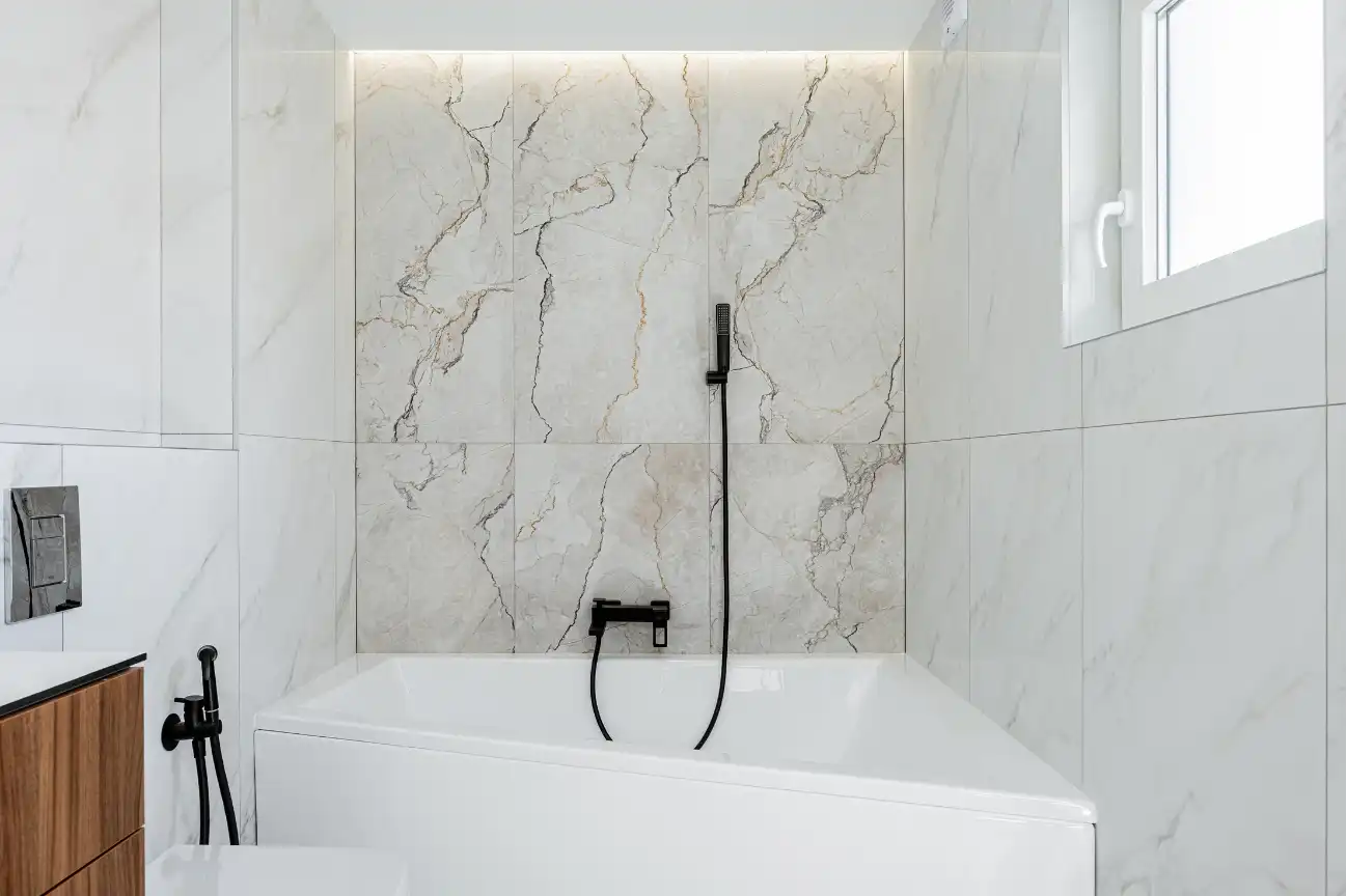 Custom Shower and Bathtub Installations in Riverview